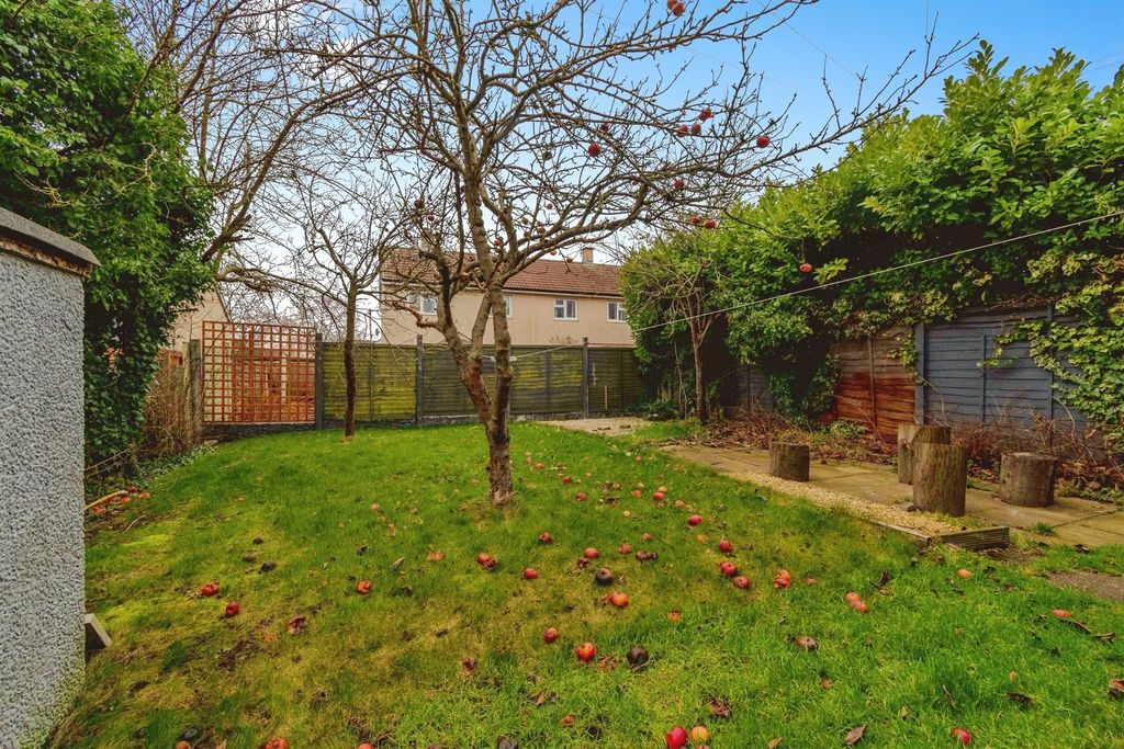 Property photo 2 of 19