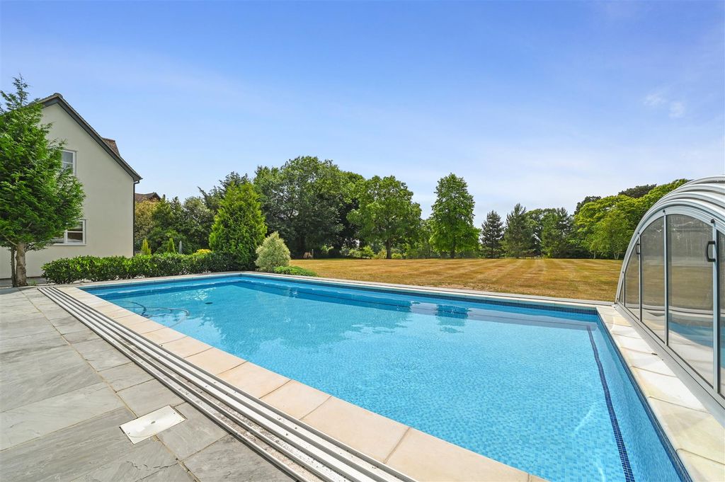 Property photo 3 of 21 Swiming Pool