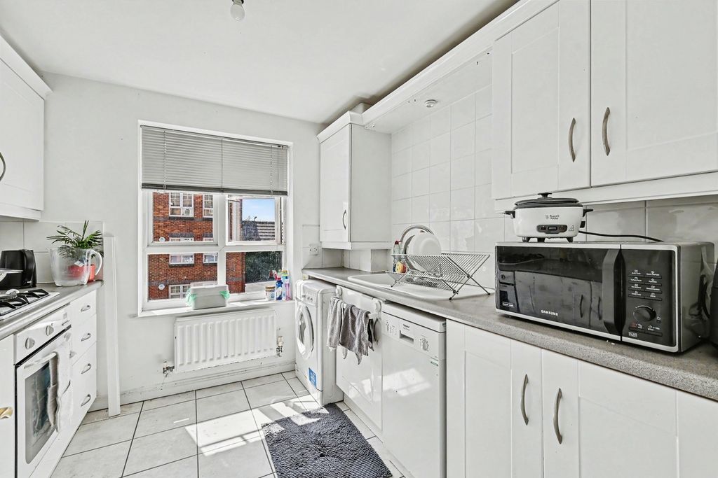 Property photo 3 of 11 Pbox-Img.Jpg