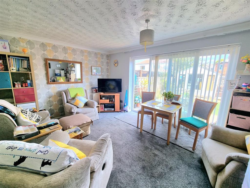 Property photo 3 of 12 Living Room