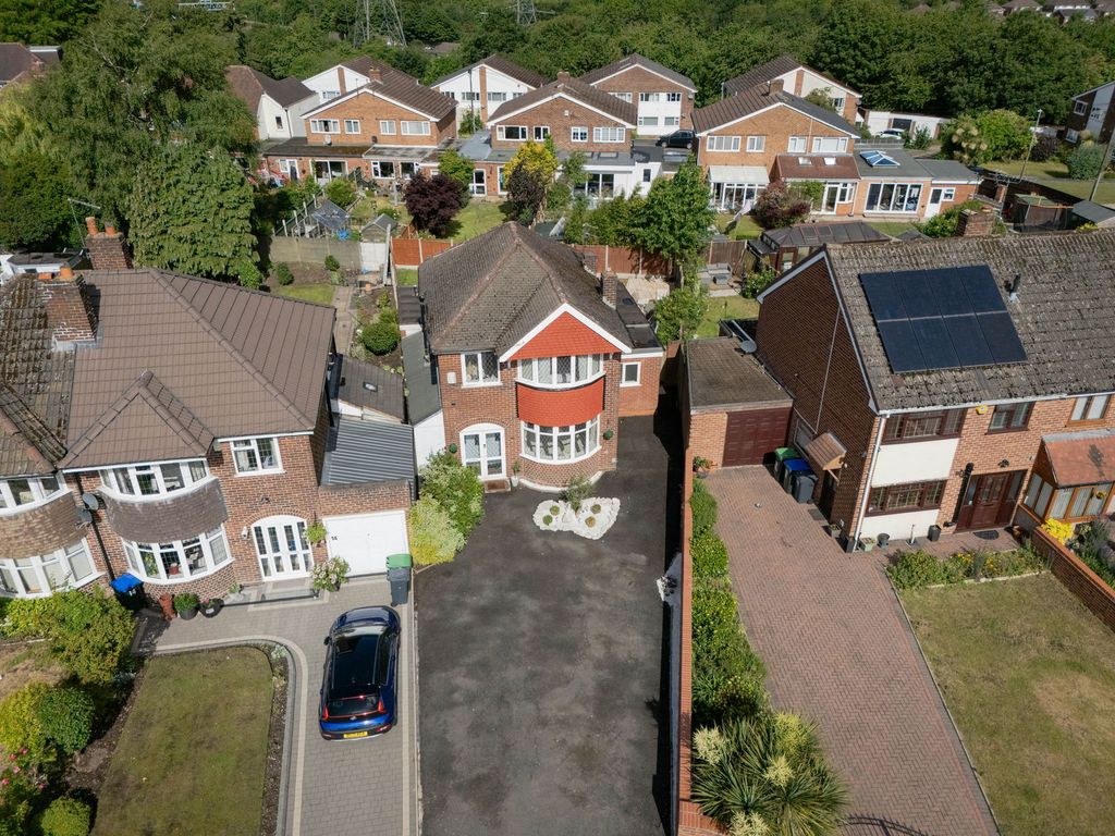 Property photo 1 of 33