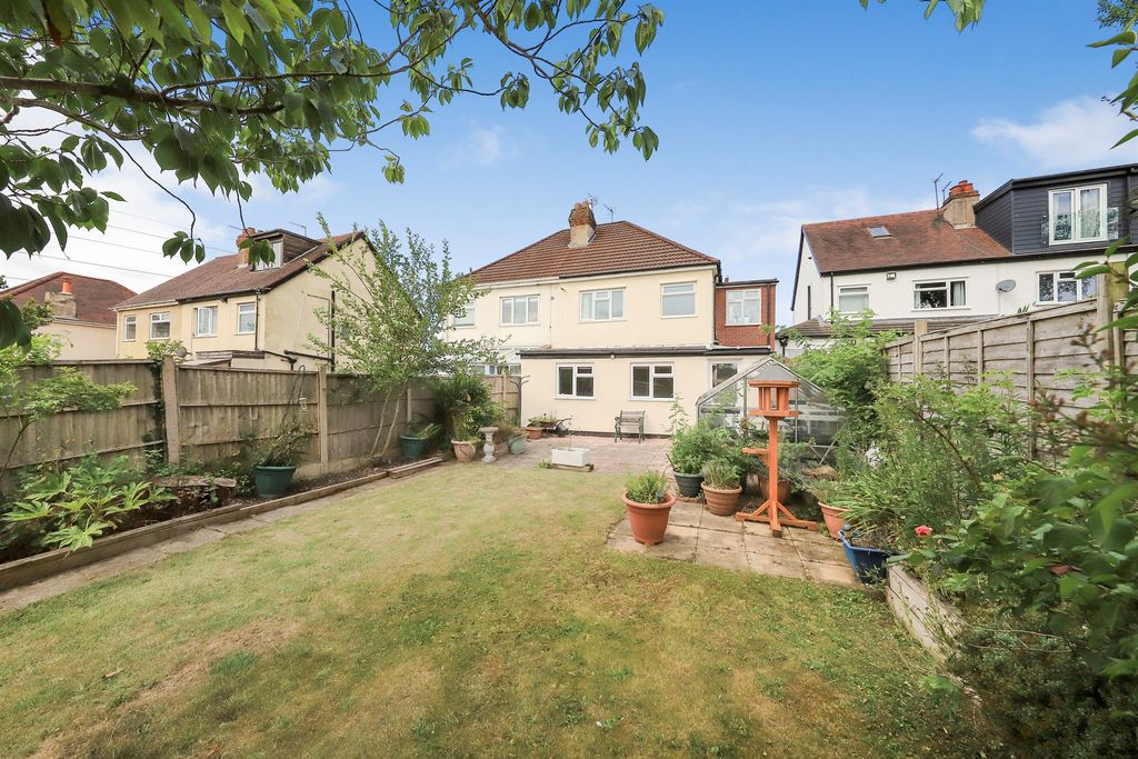 Property photo 2 of 18