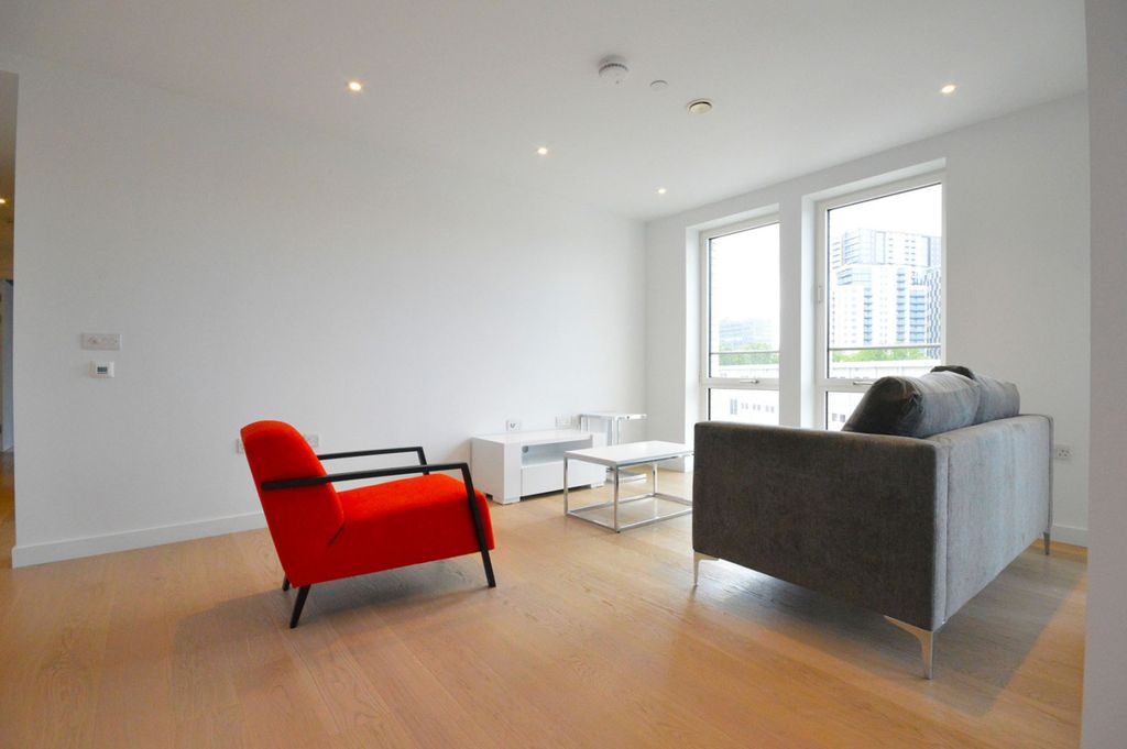 Property photo 2 of 11 Gallery