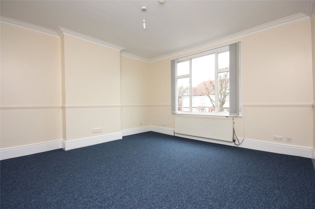 Property photo 3 of 6 Picture No. 09