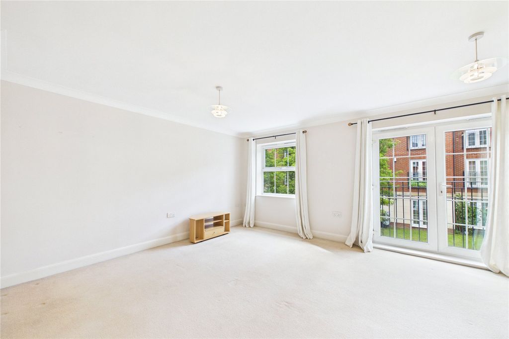 Property photo 2 of 11 Picture No. 10