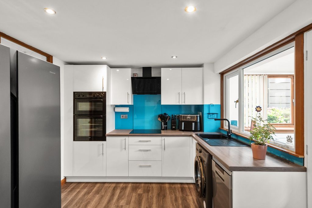Property photo 3 of 36 48972910