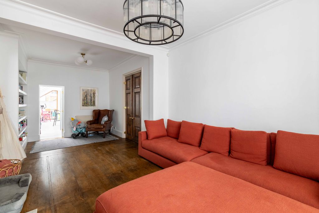 Property photo 2 of 16 Picture 2