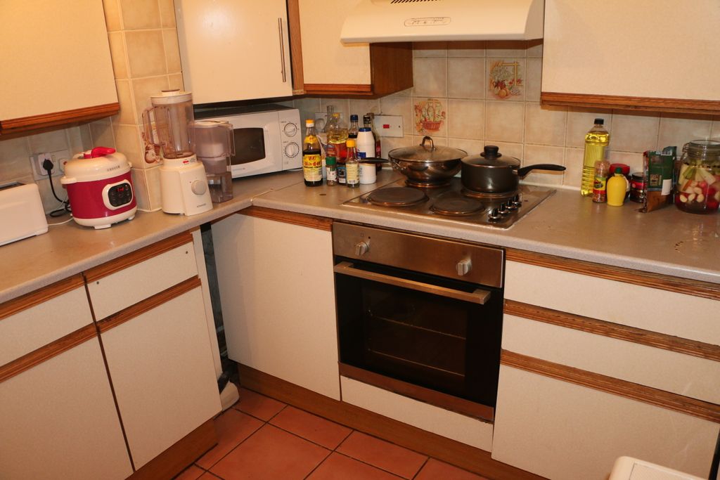 Property photo 1 of 4