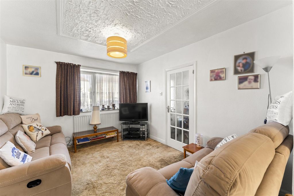 Property photo 2 of 14 3