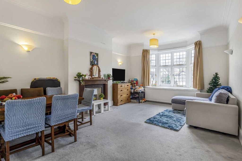 Property photo 2 of 7