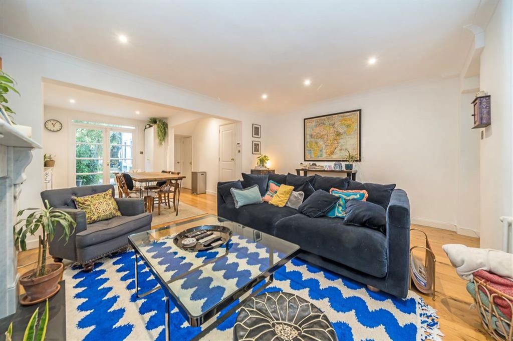 Property photo 2 of 8