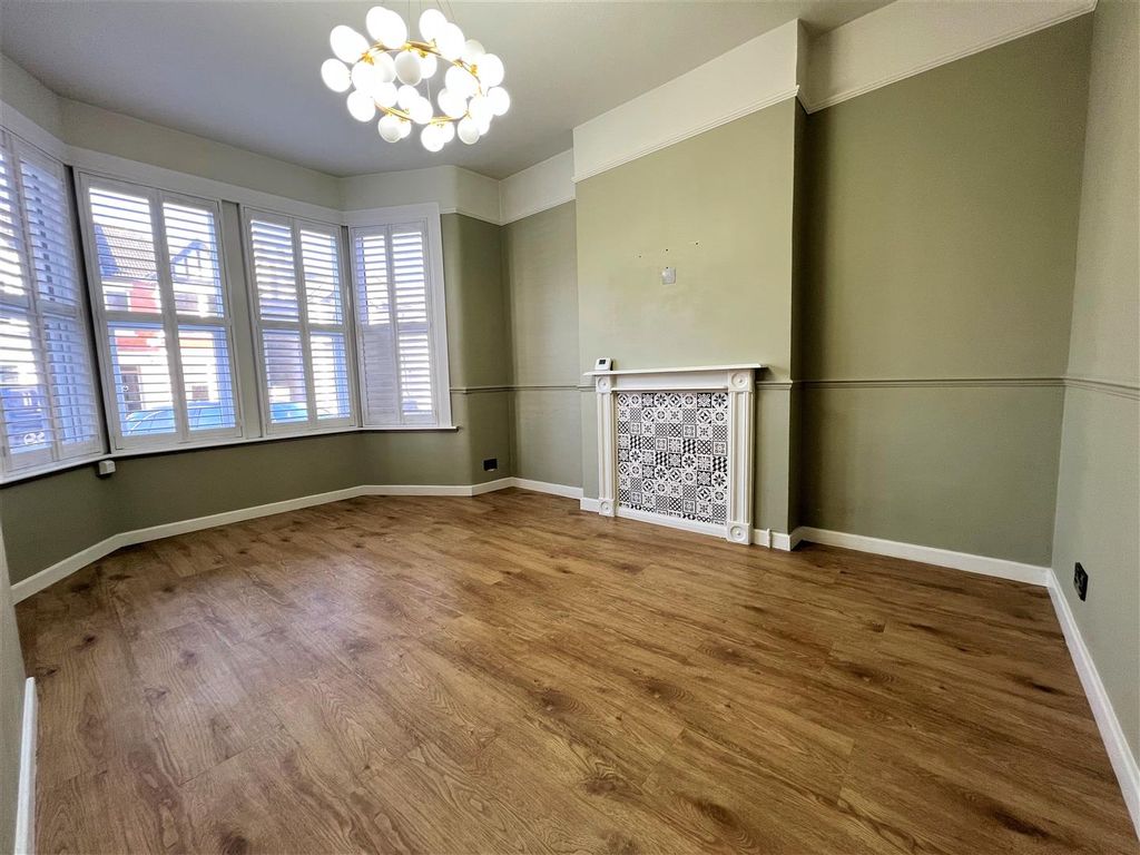Property photo 2 of 10 Living Room.Jpg