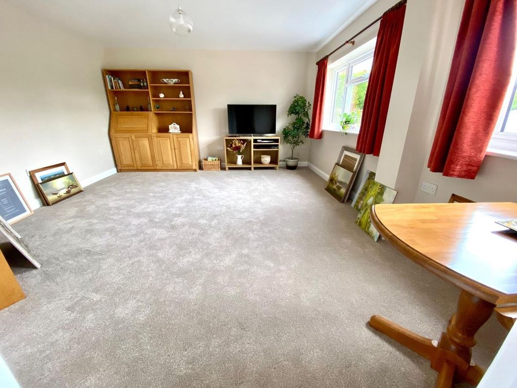 Property photo 2 of 14 Img_8126.Jpeg