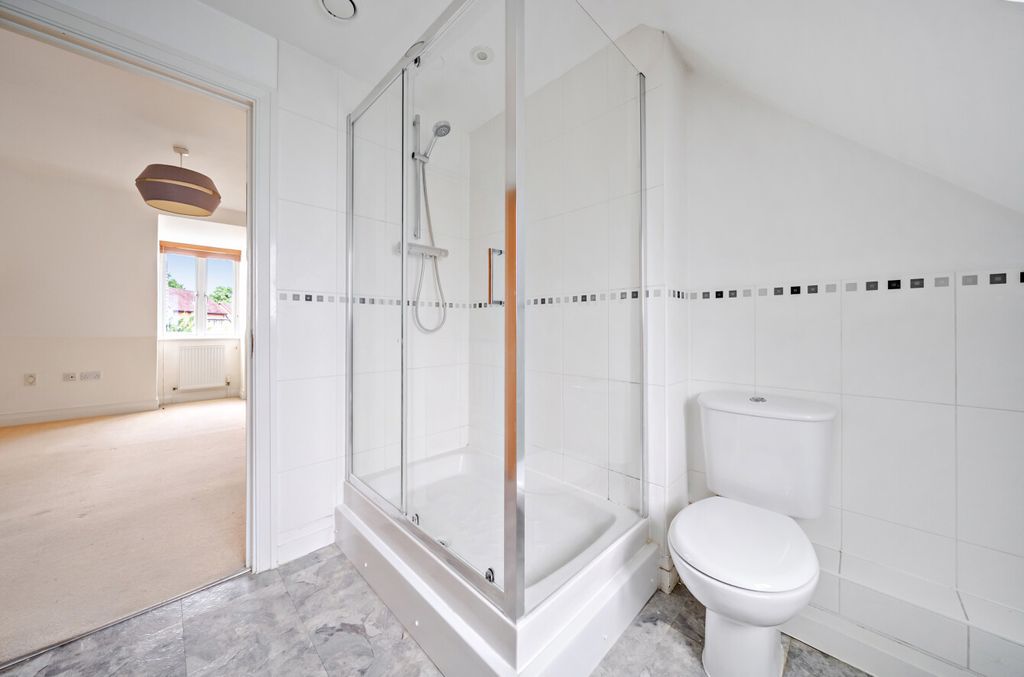 Property photo 2 of 25 1483468-3-6A3A5E3...