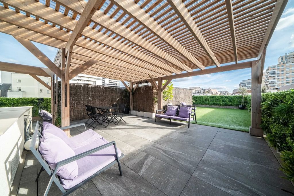 Property photo 3 of 25