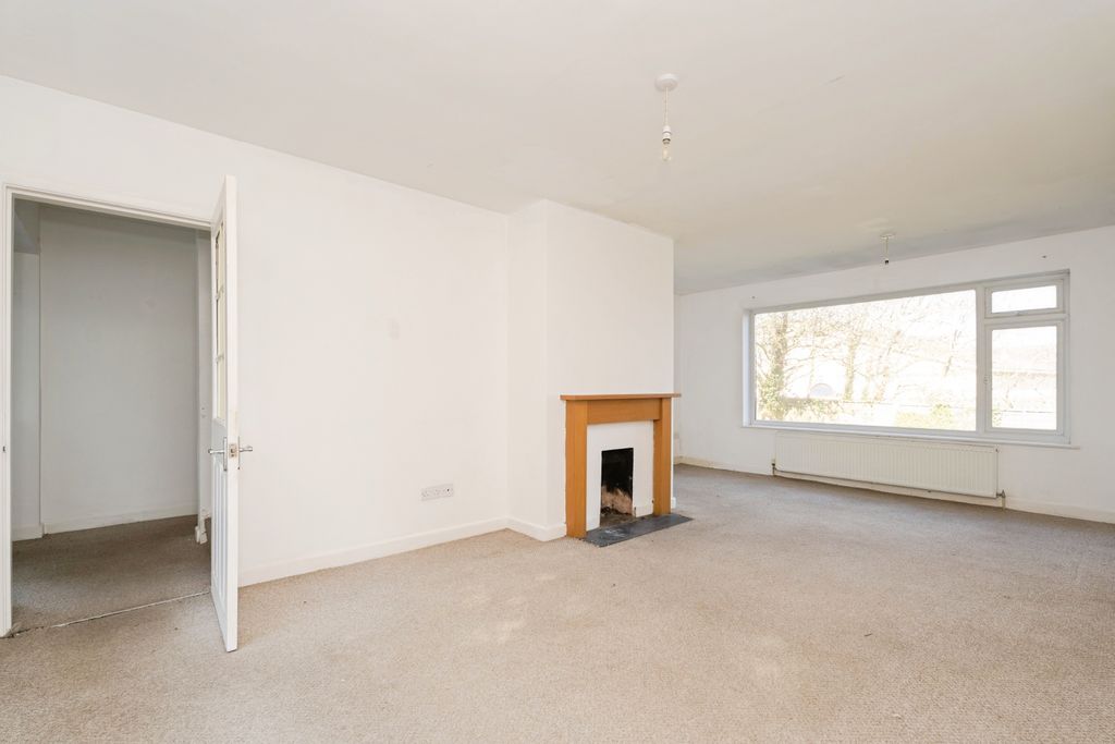 Property photo 3 of 17 Photography