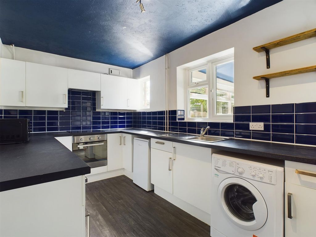 Property photo 3 of 13 Cam02534G0-Pr0369-Still016.Jpg