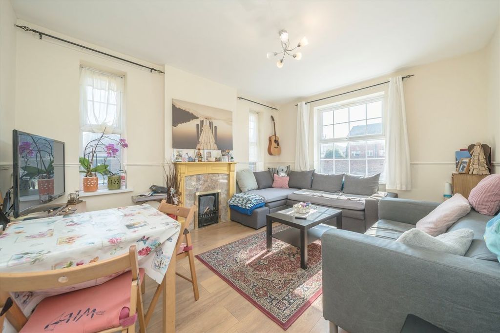 Property photo 2 of 4