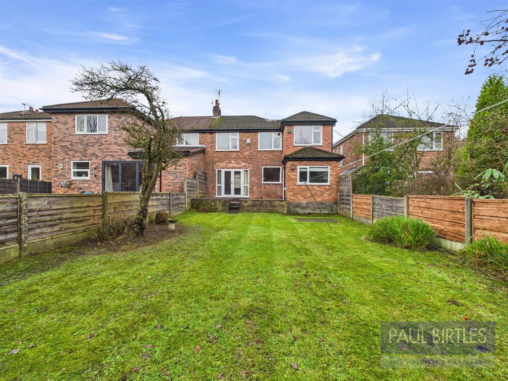 Property photo 2 of 20 Cam04378G0-Pr0267-Still003.Jpg