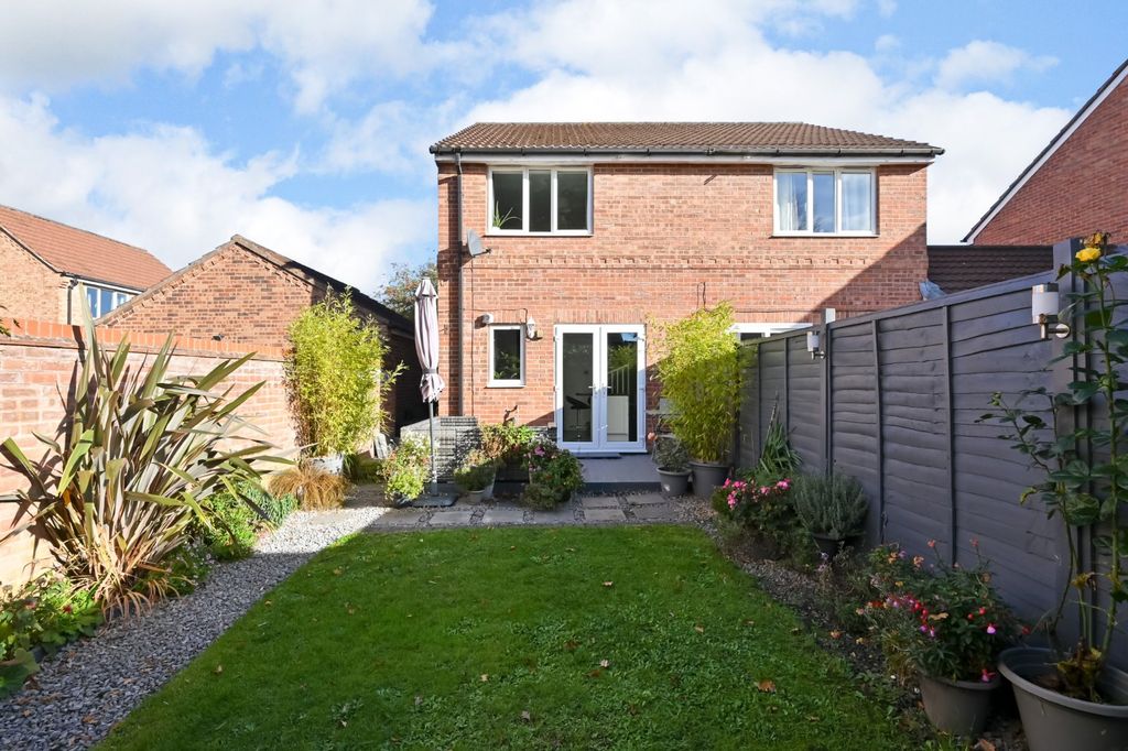 Property photo 2 of 12 Picture 2