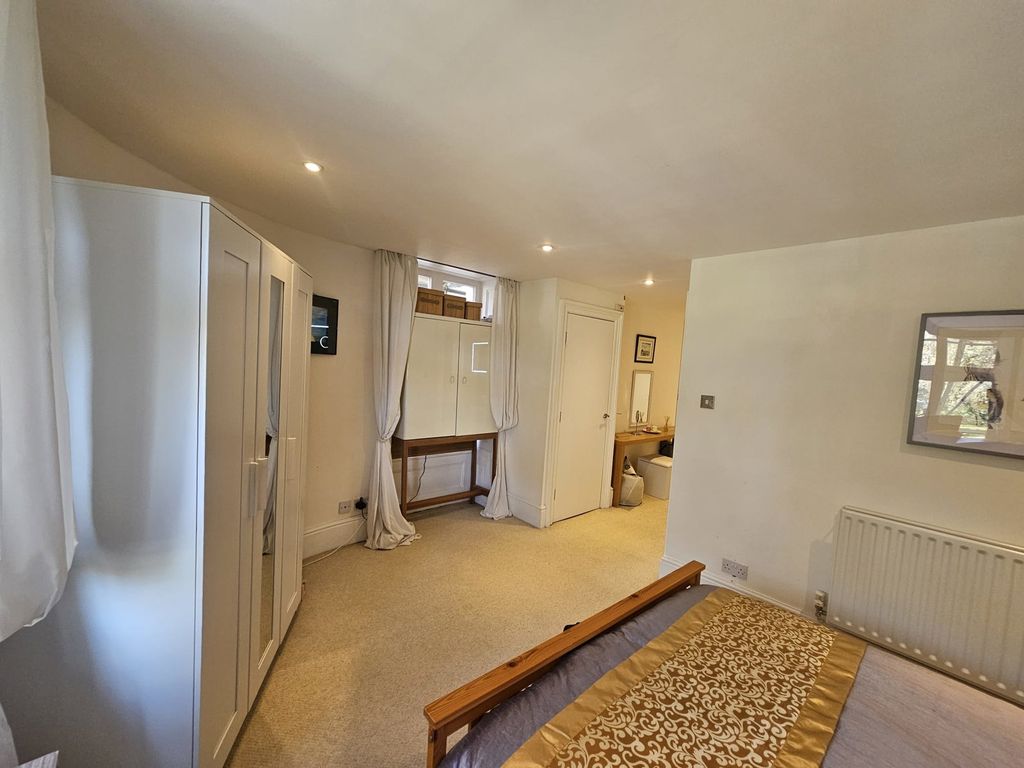 Additional image 13 of 2 bed flat for salePegwell Road, Ramsgate CT11