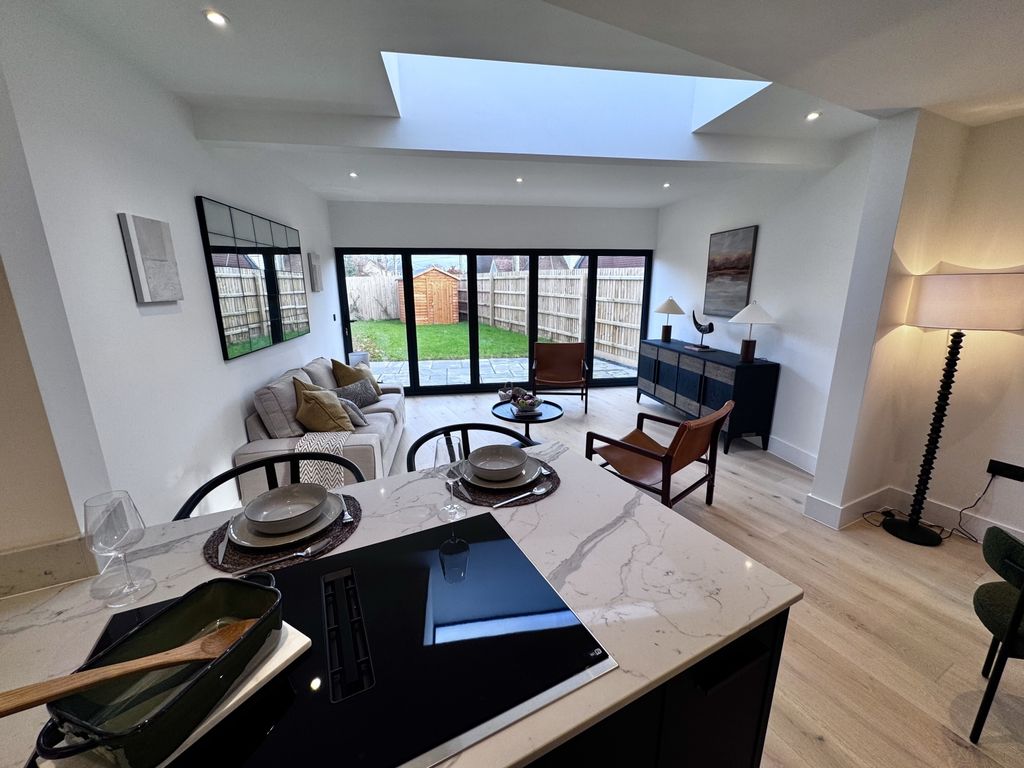 Property photo 2 of 15 49 Ramley Road - Dressed (1)