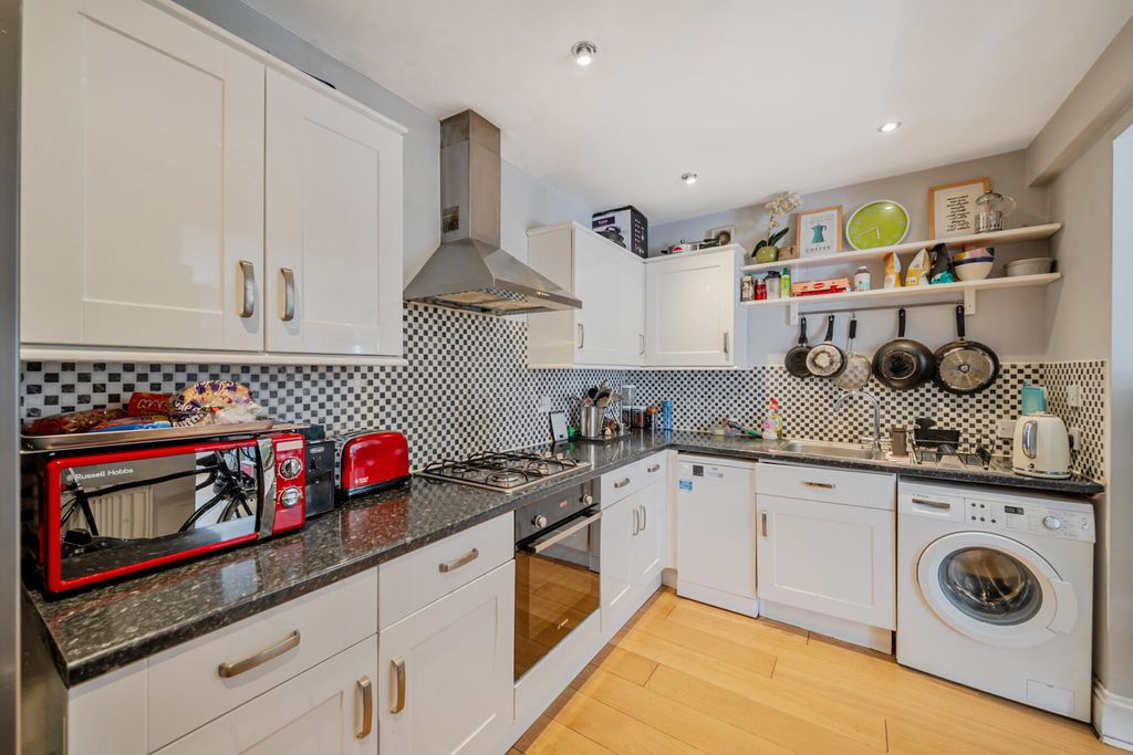 Property photo 2 of 21 1481464-6-6A3d345...