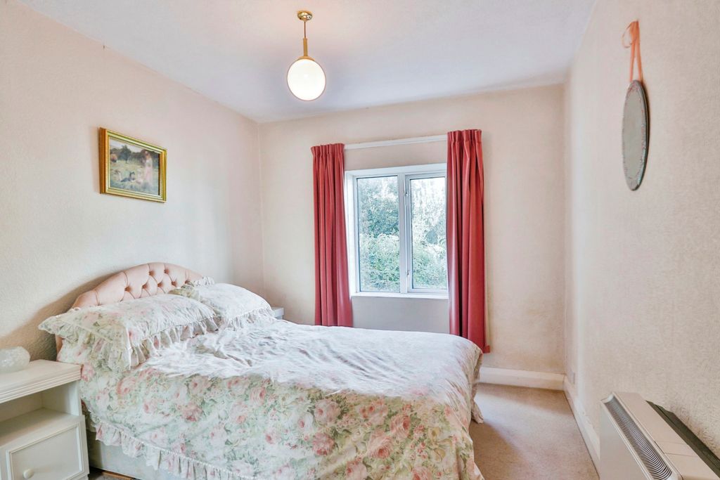Property photo 2 of 17 Photography