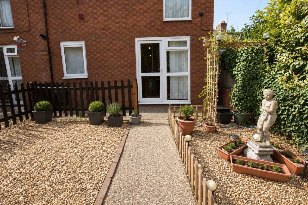 Property photo 1 of 9 F077E967-21d8-4624-83cc-B36620900c2E