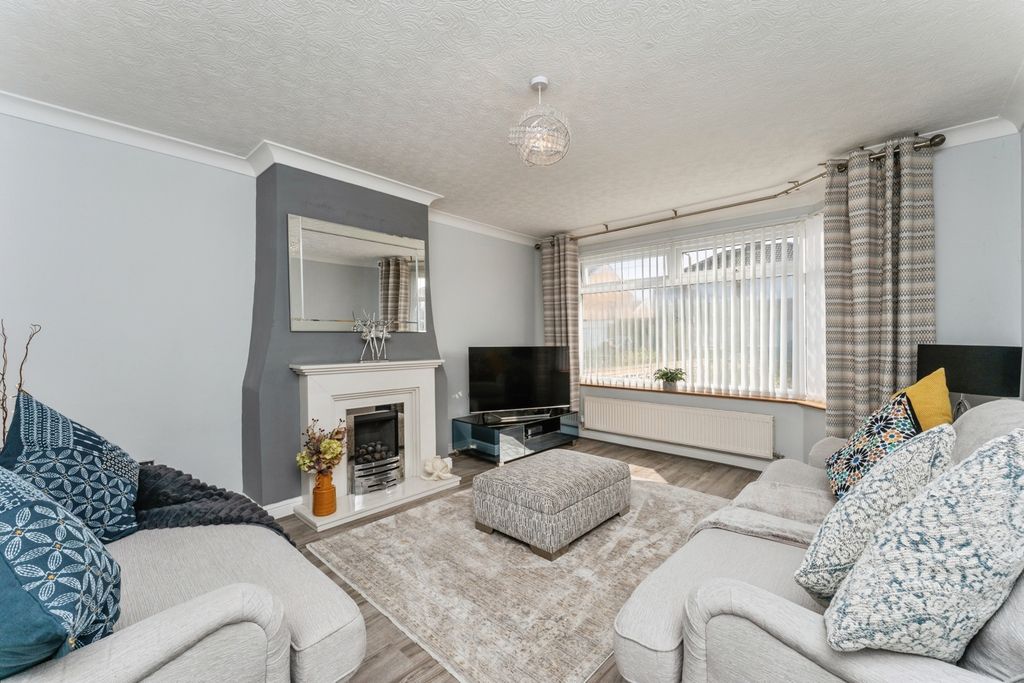 Property photo 2 of 33 Pbox-Img.Jpg