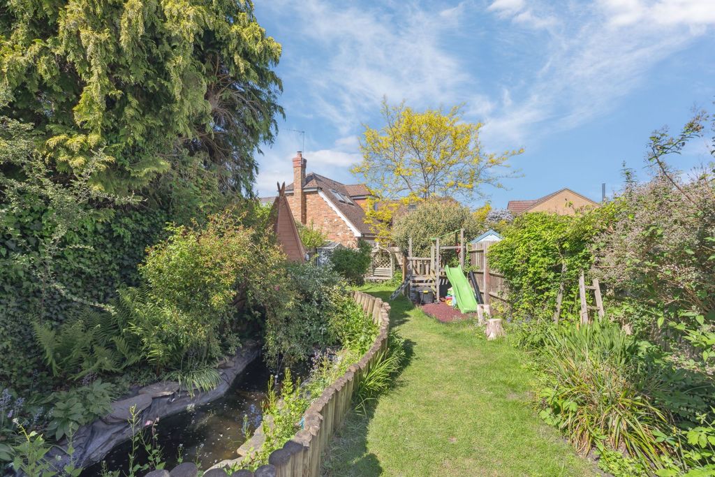 Property photo 3 of 21 Garden