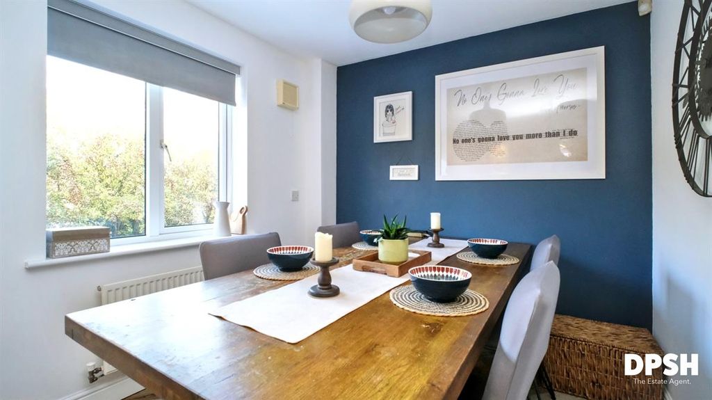 Property photo 3 of 38