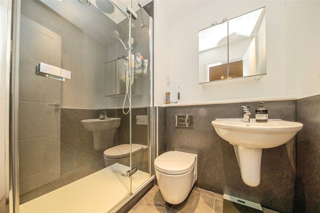 Property photo 3 of 11 Picture No. 23