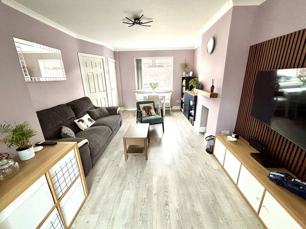 Property photo 2 of 19 Photo 8