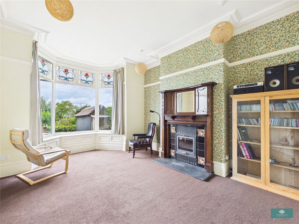 Property photo 3 of 31 Picture No. 05