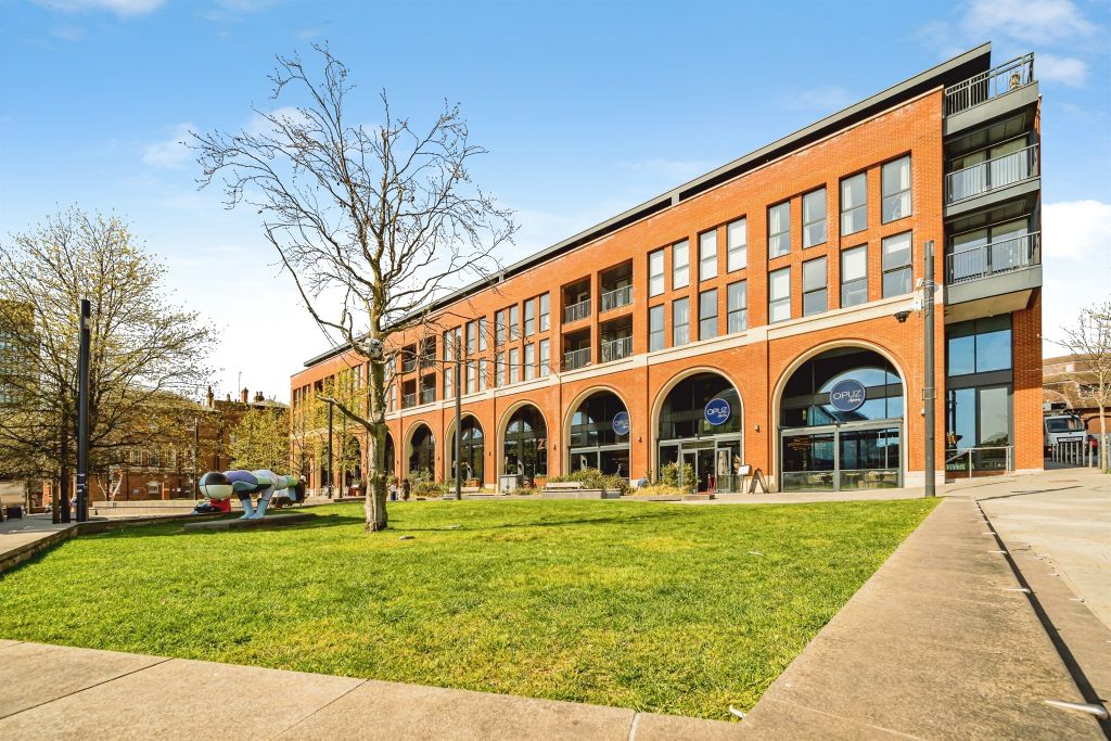 Property photo 1 of 9