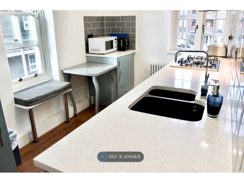 Property photo 2 of 12 Kitchen