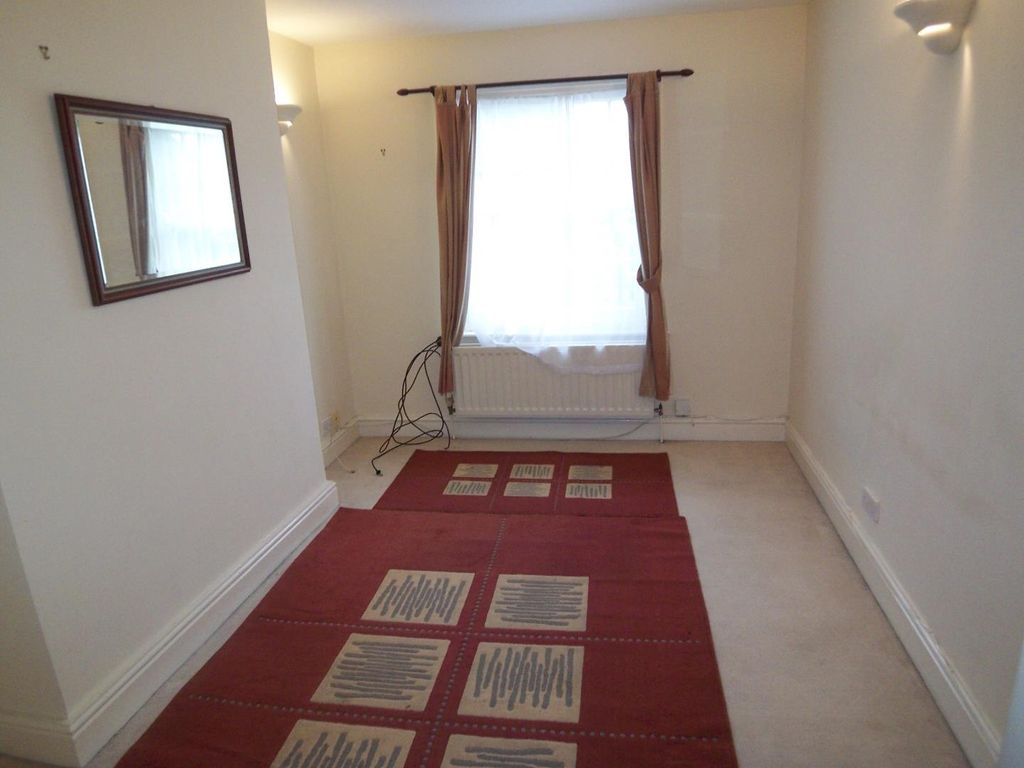 Property photo 2 of 7 Reception