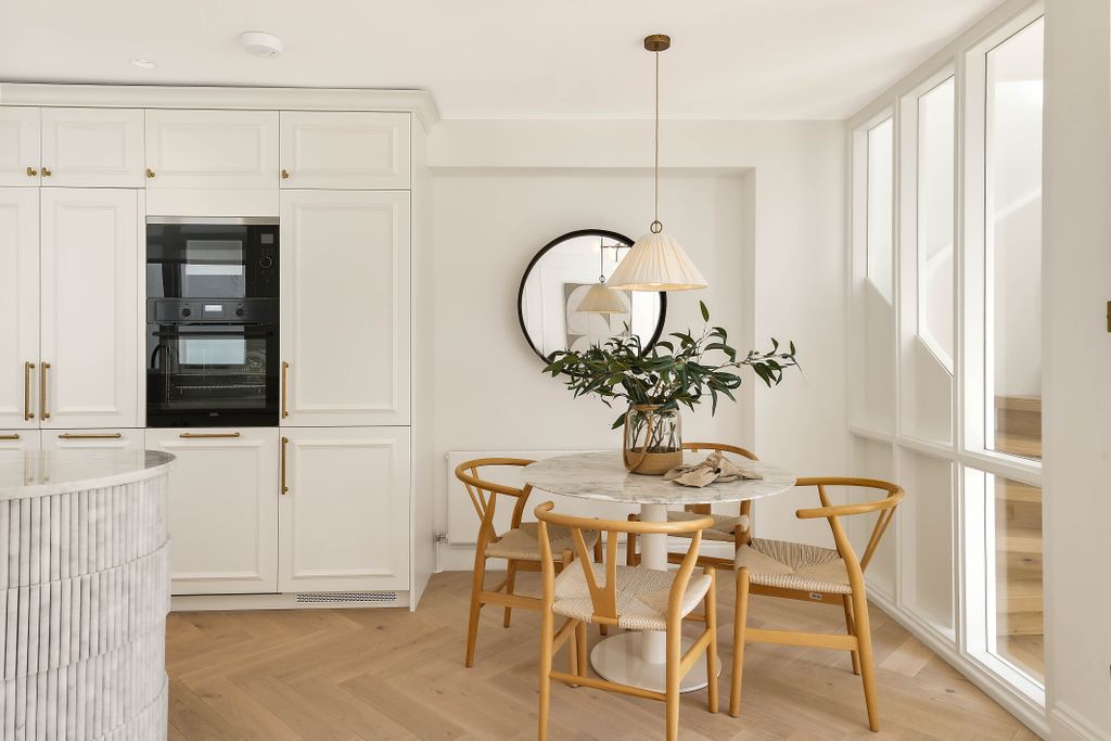 Property photo 2 of 10 Awinship-11137-03-High