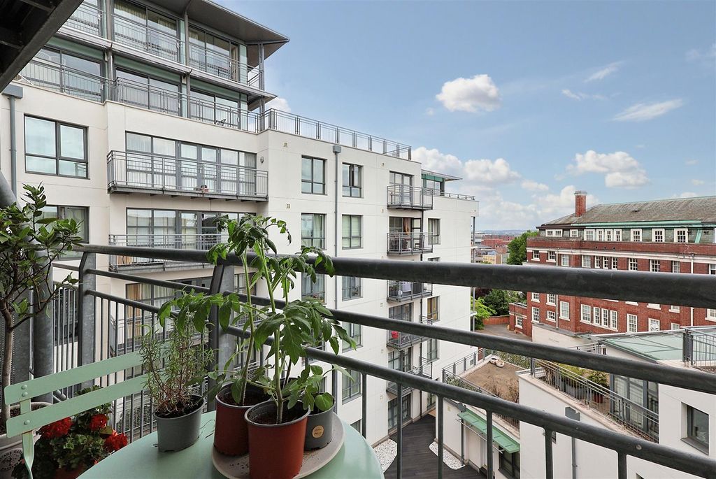 Property photo 2 of 21 Img_1299.Jpg