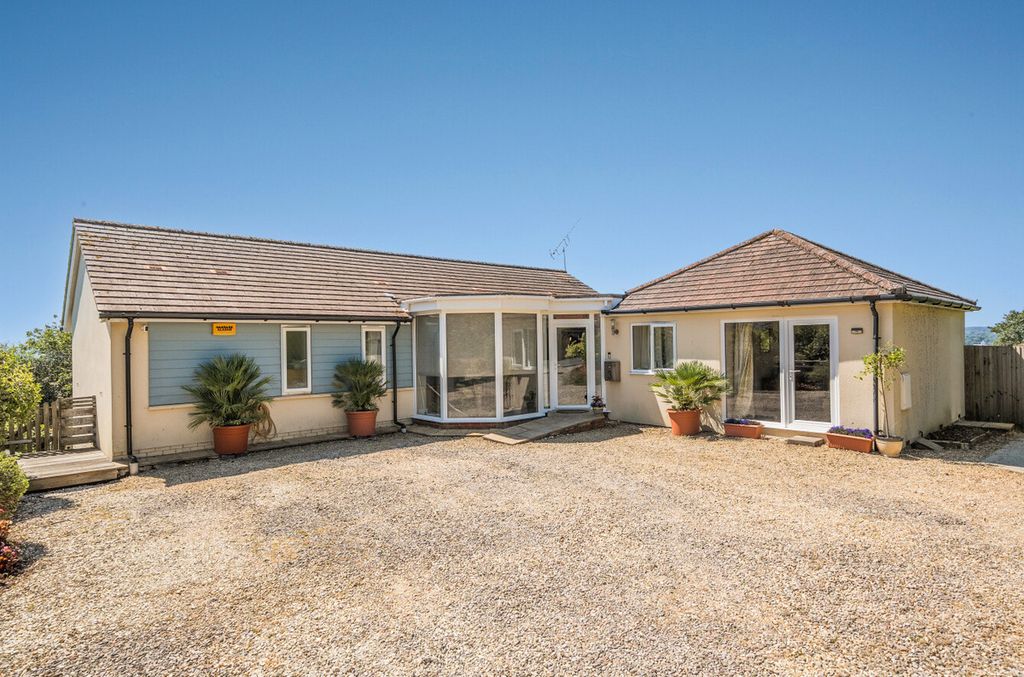 Property photo 1 of 25