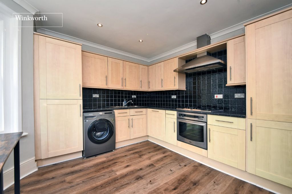 Property photo 3 of 14 Picture No. 27