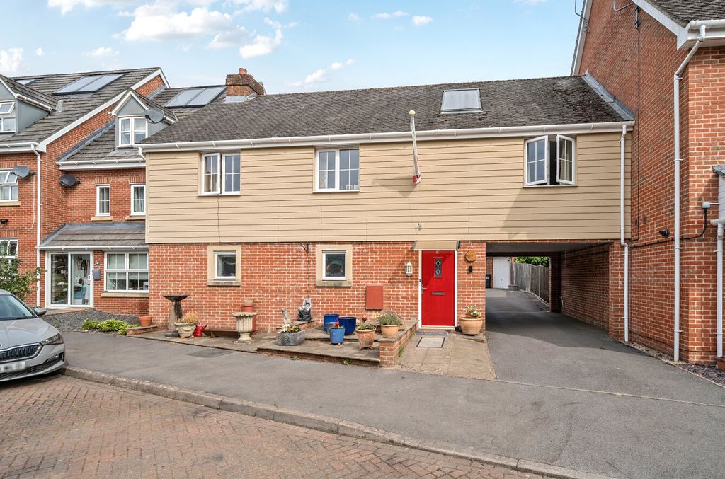 Property photo 1 of 8 1493685-17-6A632A...