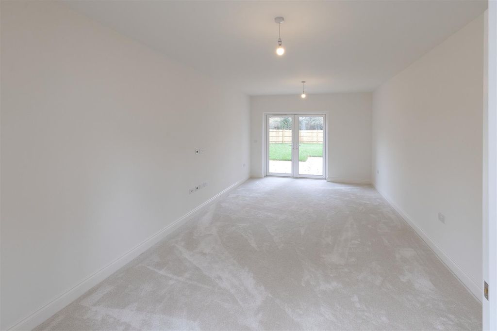 Property photo 3 of 26 Living Room