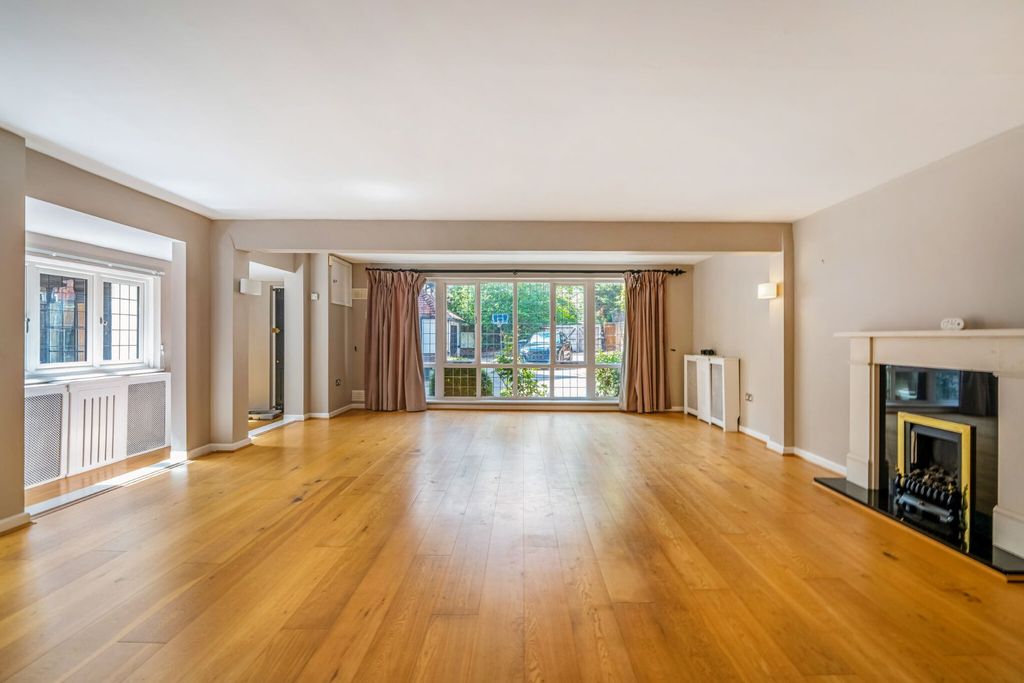 Property photo 3 of 13 Family Room