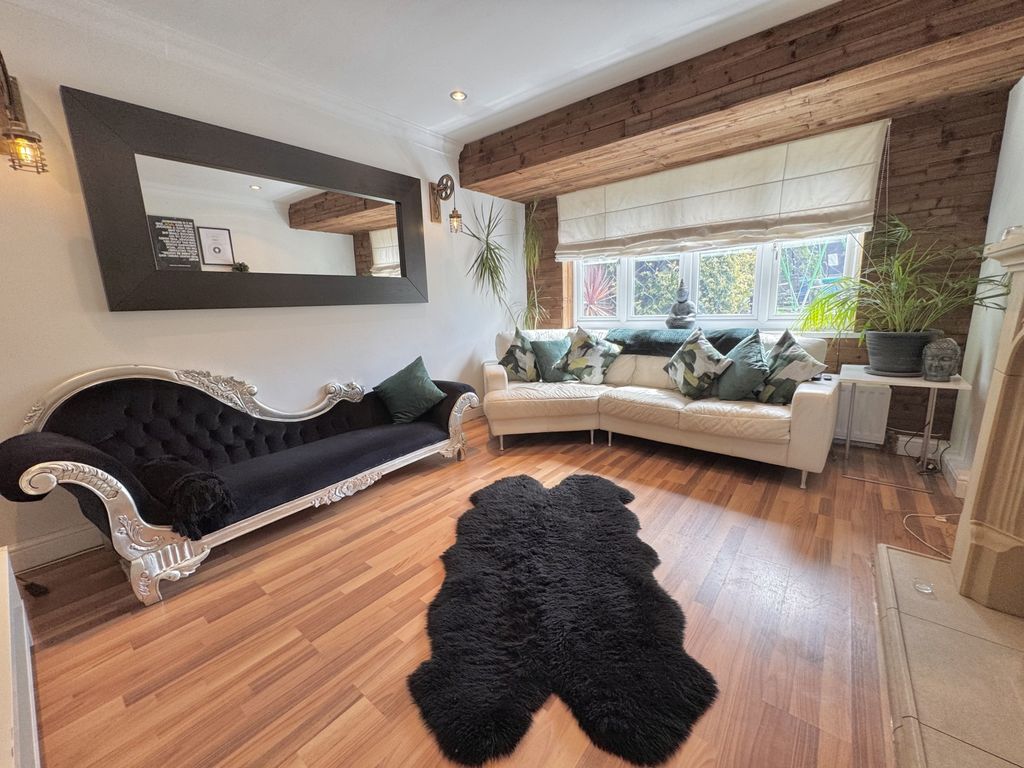 Property photo 3 of 24 Img_2444