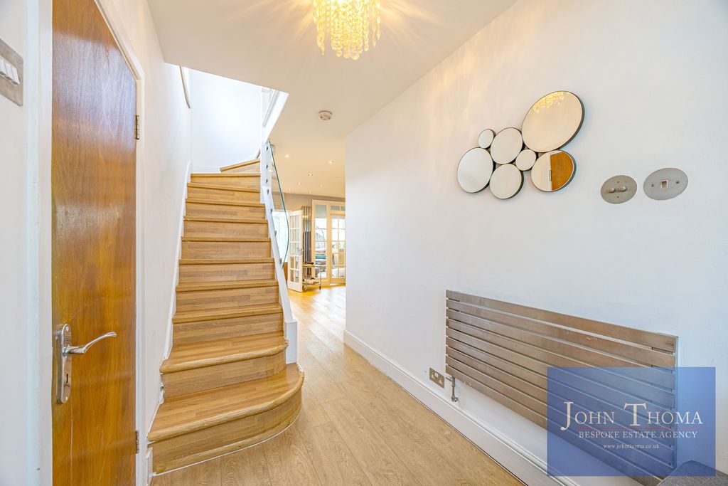 Property photo 2 of 23 Photo 2