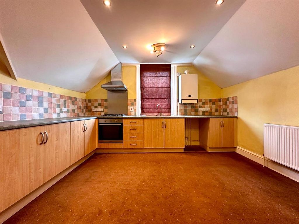 Additional image 4 of 2 bed flat for saleLower Town, Halberton, Tiverton, Devon EX16