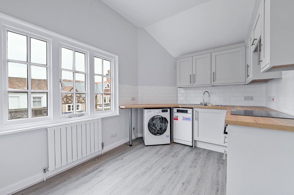 Property photo 2 of 8 Picture No. 08