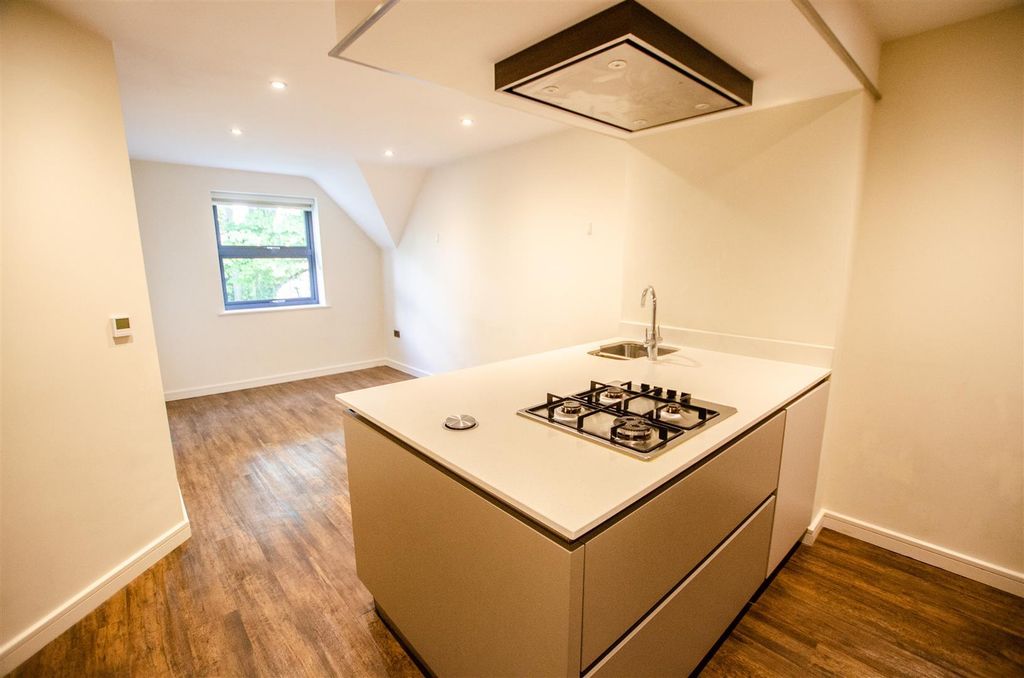 Property photo 2 of 7 Has_7243.Jpg